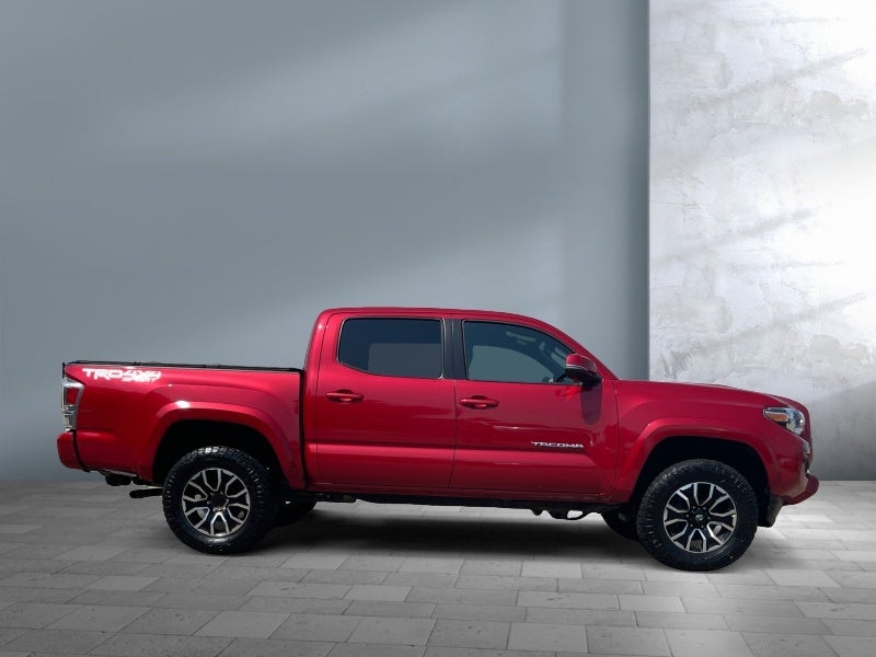 2022 Toyota Tacoma 4WD SR