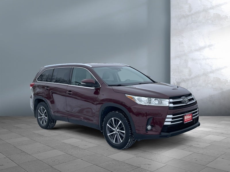 2019 Toyota Highlander SE