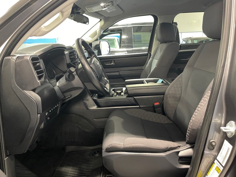 2024 Toyota Tundra 4WD SR5