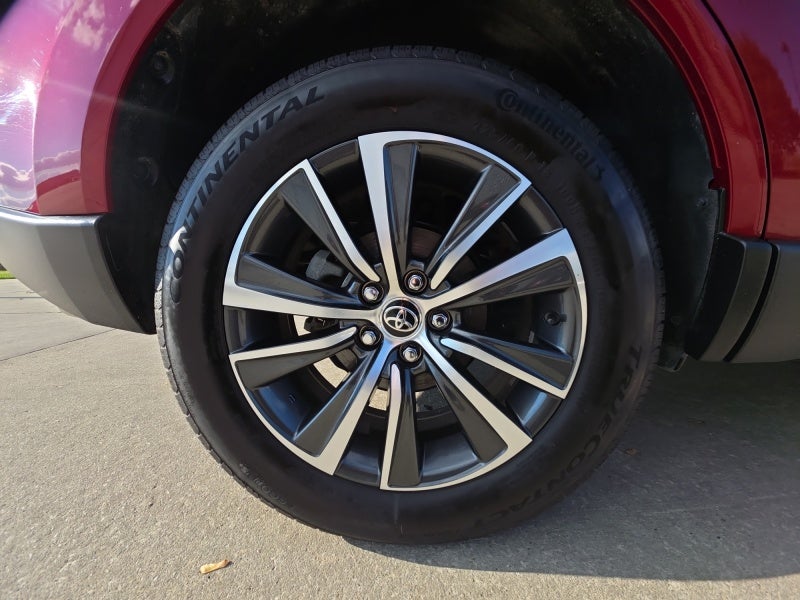 2022 Toyota Venza LE